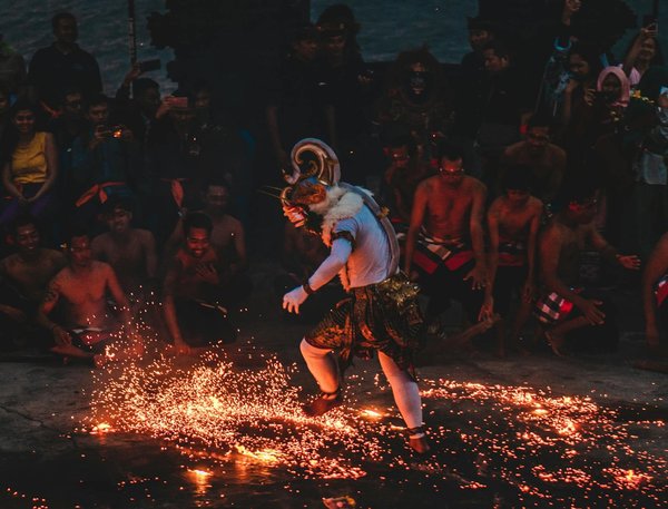 Comment découvrir les traditions et la culture des peuples Inuit au Groenland?